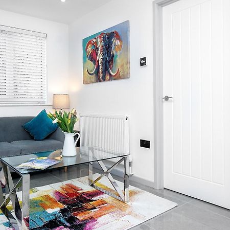 Lucas Apartment Sudbury  Ngoại thất bức ảnh